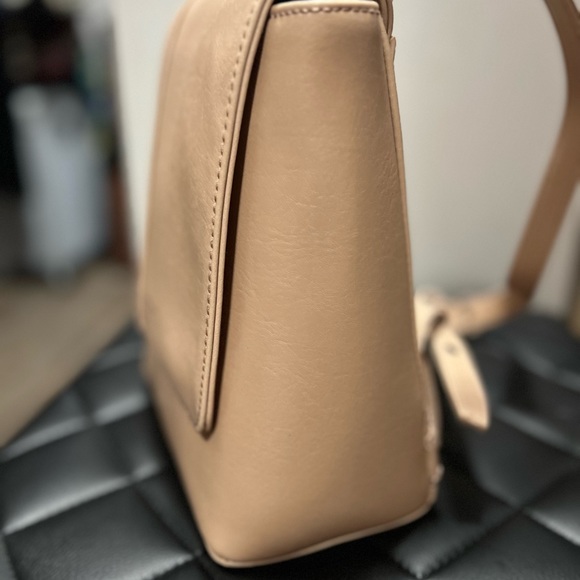 Matt and Nat Backpack - Picture 3 of 14